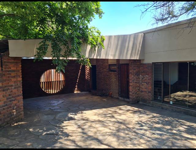 6 BEDROOM HOUSE FOR SALE IN DUNDEE